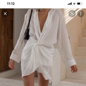 Jacquemus shirt dress. Size 38. Fabulous. Seen on many celebrities.